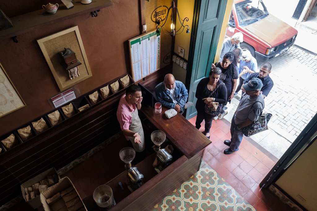 cuba-cafeoreilly-2017-xpro2-xf16-vincenttam.jpg