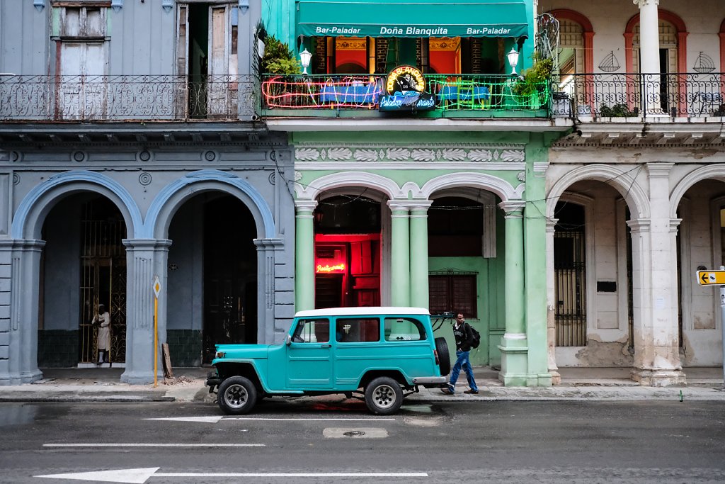 cuba-lookingback-2017-xpro2-xf16-vincenttam.jpg